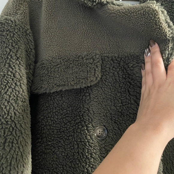 By Egreis Teddy Coat - Picture 9 of 9